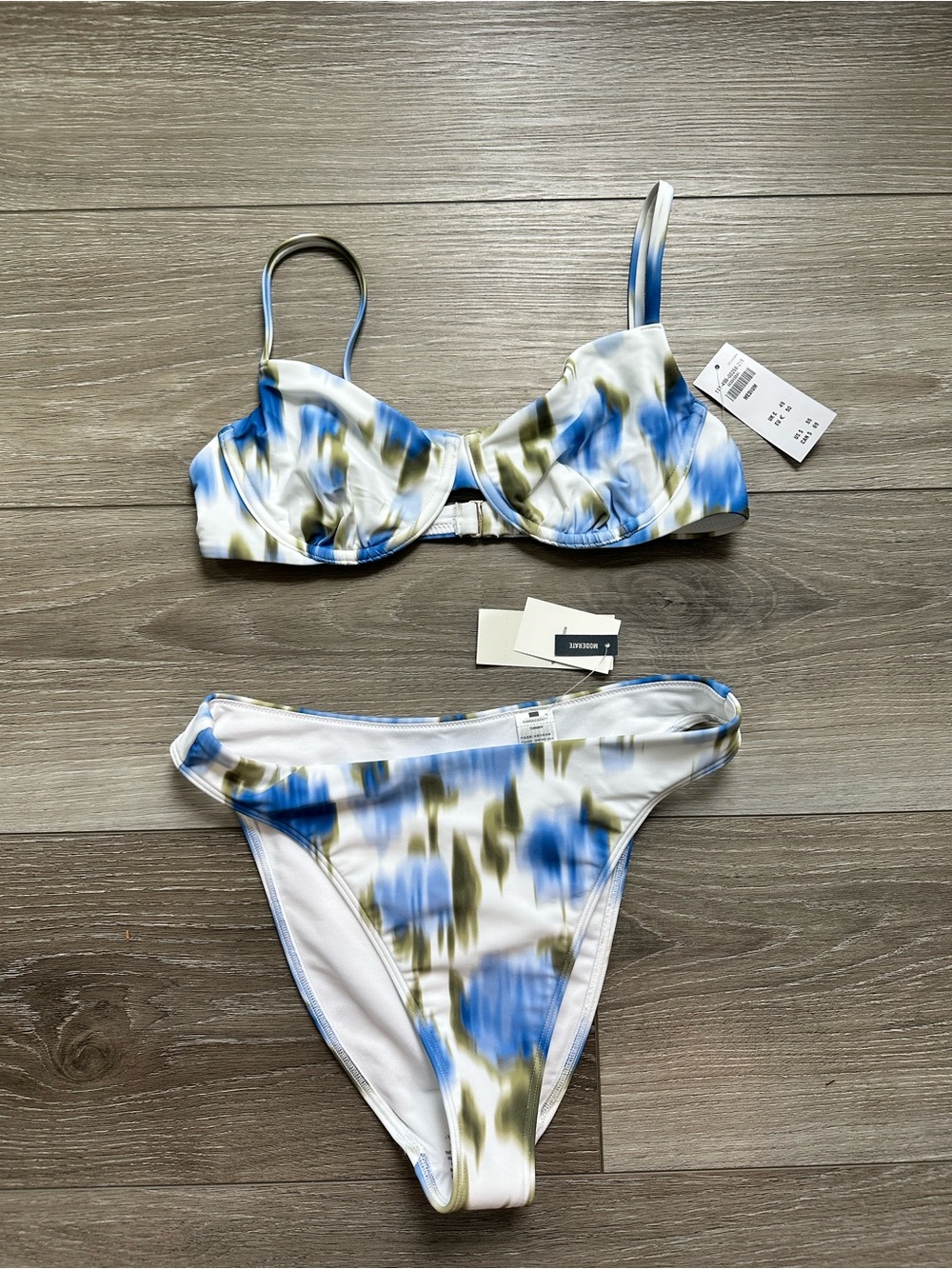 Abercrombie Bathing Suit Set Top Medium Bottoms Small